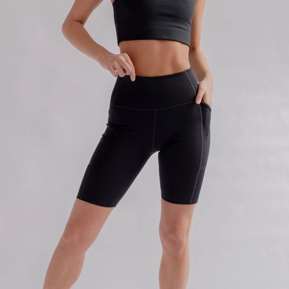Girlfriend Collective High-Rise Pocket Bike Short NWT